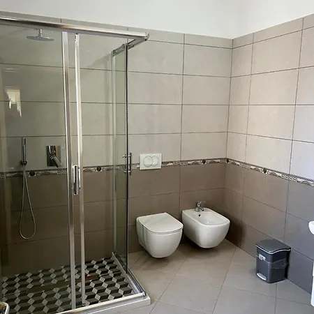 Doctor's בית הארחה Vlorë
